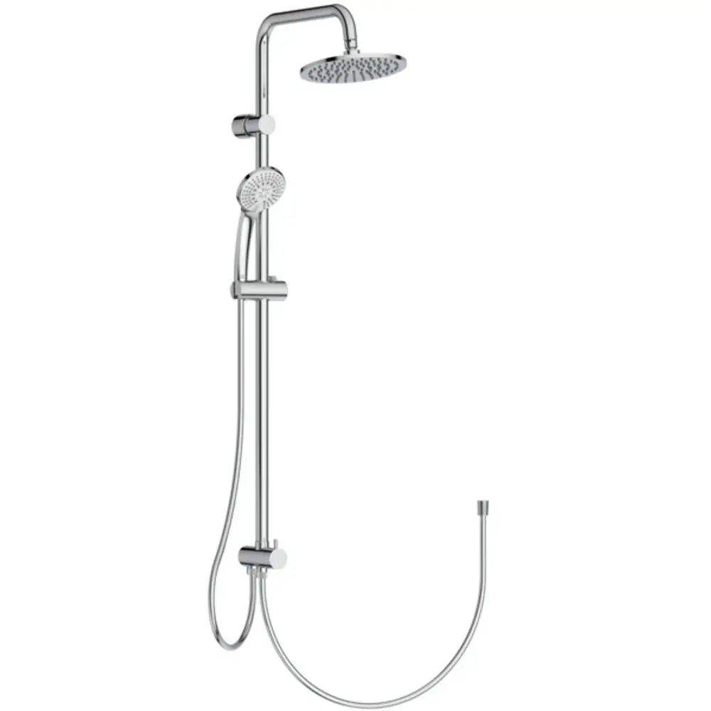 Duschsystem von Ideal Standard mit einer Oberflächenteilung in Chrom, bestehend aus einer Kopfbrause und einer Handbrause, montiert an einer vertikalen Stange.